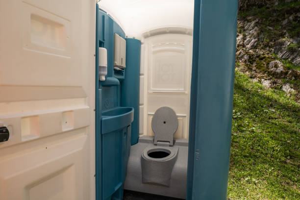 Affordable portable toilet rental in Encantada Ranchito El Calaboz, TX